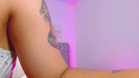 Snapshot of iam_salomex chatting on October 7, 11:25 am Salo online show from October 7, 11:25 am