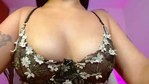 Snapshot of iam_salomex chatting on March 12, 9:12 am Salo online show from March 12, 9:12 am