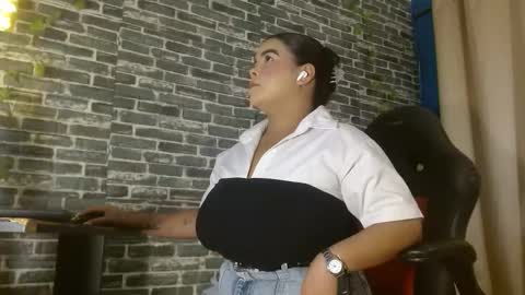 Samy online show from November 11, 11:18 am