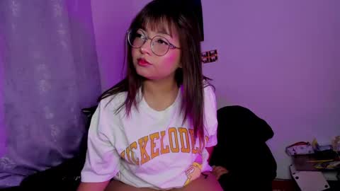 Snapshot of iam_zoechan chatting on January 11, 12:01 am Zoe 3 online show from January 11, 12:01 am