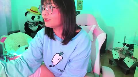 Snapshot of iam_zoechan chatting on October 2, 9:53 pm Zoe 3 online show from October 2, 9:53 pm
