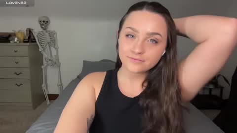Snapshot of iamcrystalann chatting on February 20, 3:56 am Crystal online show from February 20, 3:56 am