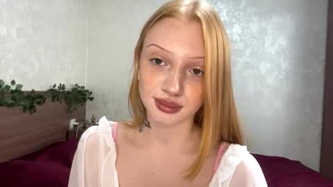 Lylu online show from November 24, 7:32 am