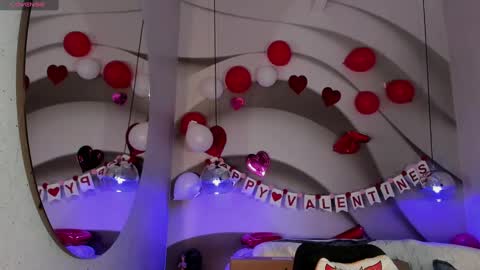 Nayuta online show from February 9, 8:02 pm