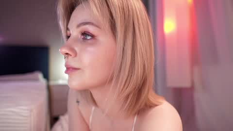 Nina  online show from January 5, 7:17 pm