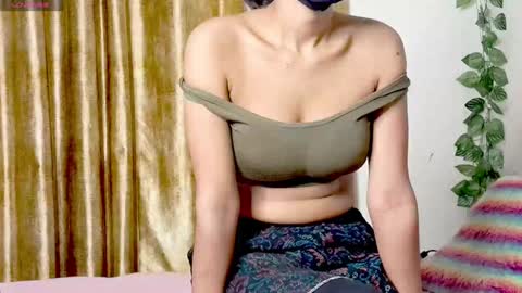 Snapshot of iamsomeone1234 chatting on January 19, 1:01 pm Iamnidhicam online show from January 19, 1:01 pm