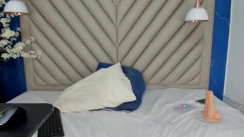 Snapshot of ibbie_ chatting on September 11, 12:38 pm ibbie_ online show from September 11, 12:38 pm