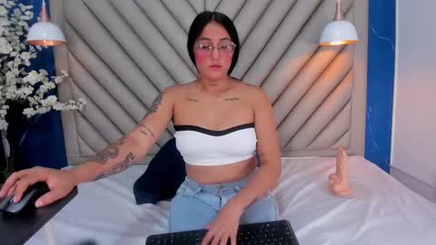 Snapshot of ibbie_ chatting on September 20, 1:09 pm ibbie_ online show from September 20, 1:09 pm