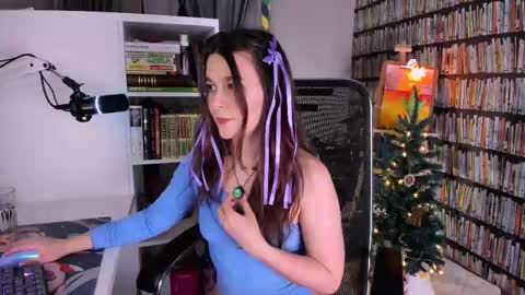 Julia online show from January 7, 9:51 pm