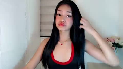 Snapshot of icy_19 chatting on January 25, 5:51 am icy_19 online show from January 25, 5:51 am
