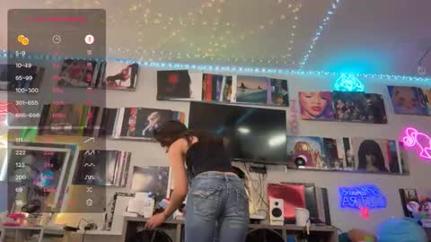 icyspice online show from January 15, 5:57 am