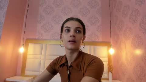 iisabella_hot02 online show from October 7, 12:31 pm