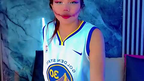 iisalombardi online show from October 30, 3:31 am