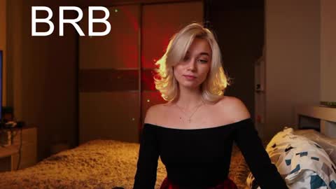 ileanacampbel online show from December 24, 4:11 am