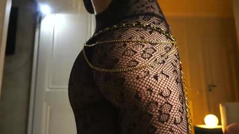 illona_harriss online show from April 6, 4:41 pm
