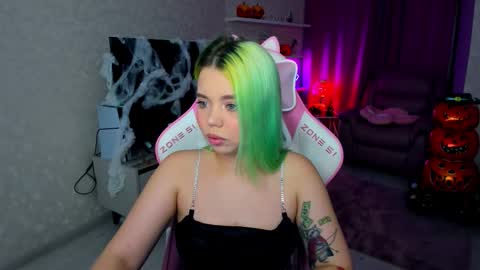 Roxy online show from October 26, 5:41 pm