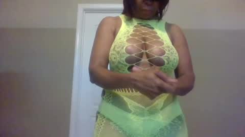 weet exy Cougar online show from May 17, 12:15 pm