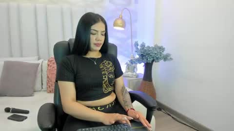 LUNA online show from April 23, 9:06 pm