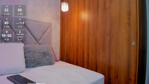 Manu  online show from December 18, 12:10 pm