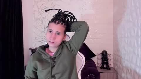 im_milan_rs online show from March 2, 10:37 am