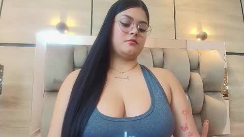 Snapshot of im_mou_ chatting on September 24, 1:32 pm im mou online show from September 24, 1:32 pm