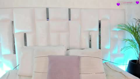 Nika online show from April 19, 4:56 am