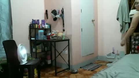 Snapshot of im_your_secret chatting on October 26, 3:40 pm im_your_secret online show from October 26, 3:40 pm