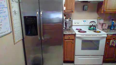 Snapshot of iman_love chatting on February 17, 8:49 pm iman_love online show from February 17, 8:49 pm