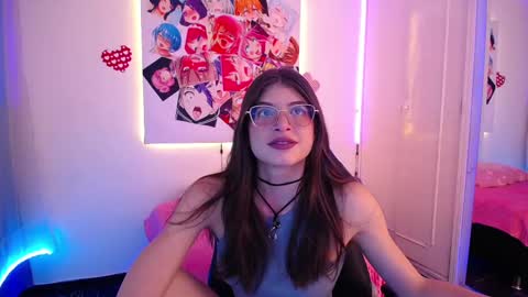 Snapshot of imchloe_ chatting on September 29, 8:14 pm Chloe online show from September 29, 8:14 pm