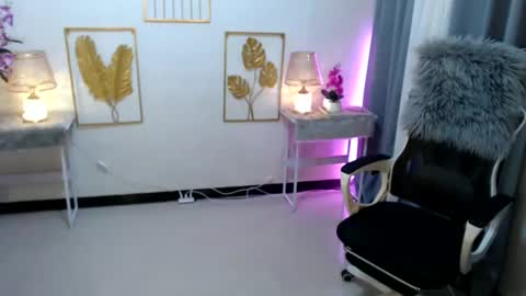 Snapshot of imdestined_foryou chatting on January 2, 10:22 pm Ashley online show from January 2, 10:22 pm