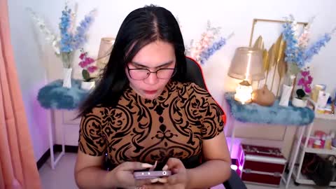 Snapshot of imdestined_foryou chatting on February 12, 7:55 am Ashley online show from February 12, 7:55 am