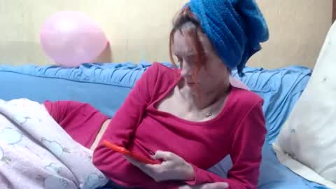 Snapshot of imelissa8malis chatting on October 4, 4:00 pm irina online show from October 4, 4:00 pm