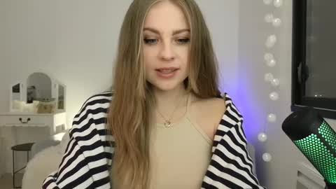 ImKeira online show from January 11, 7:38 pm