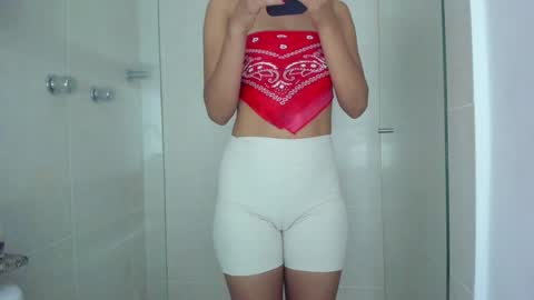 mia ---------  COL TIME online show from December 14, 8:40 pm