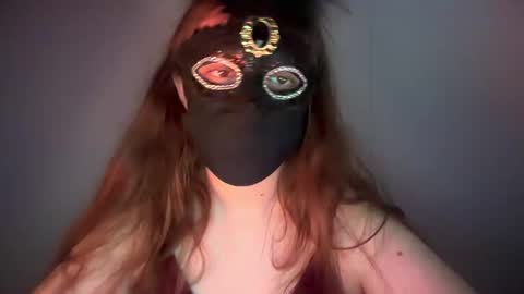 Miss Amelie online show from March 10, 7:22 am