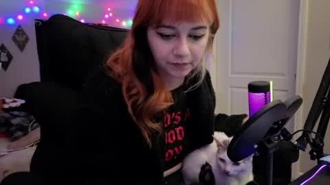 Inarafoxx online show from June 5, 1:09 am