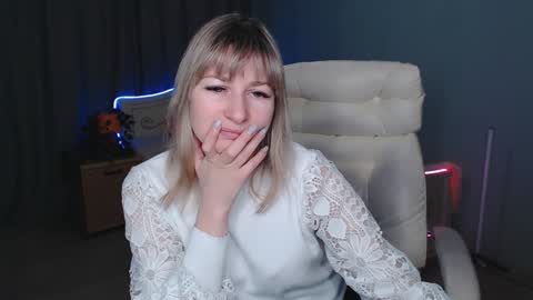 Snapshot of incredible_ariela chatting on December 18, 10:51 am incredible_ariela online show from December 18, 10:51 am