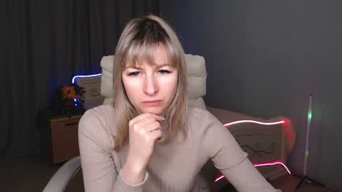 Snapshot of incredible_ariela chatting on December 16, 10:18 am incredible_ariela online show from December 16, 10:18 am