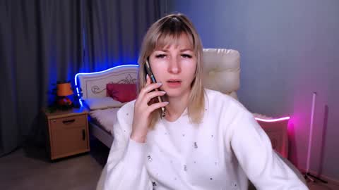 Snapshot of incredible_ariela chatting on December 8, 10:41 am incredible_ariela online show from December 8, 10:41 am