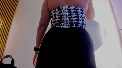 Indi Catalina online show from February 3, 12:21 pm