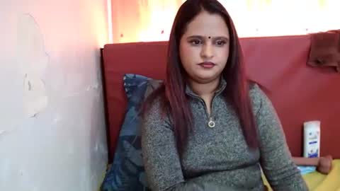 indian_sunshine online show from November 17, 6:36 am