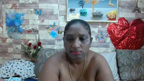 Snapshot of indianblue3 chatting on February 10, 7:58 am tracy online show from February 10, 7:58 am