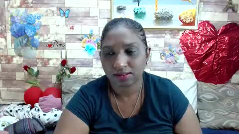 Snapshot of indianblue3 chatting on February 18, 7:54 am tracy online show from February 18, 7:54 am