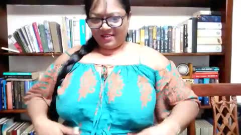 Snapshot of indiandelia chatting on September 10, 5:35 pm indiandelia online show from September 10, 5:35 pm