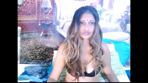 Amy online show from December 15, 5:45 am