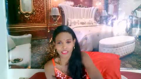 Snapshot of indianlovebug chatting on October 7, 6:45 pm Leah online show from October 7, 6:45 pm