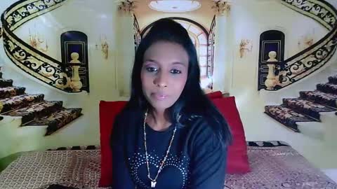 Snapshot of indianlovebug chatting on January 6, 4:02 pm Leah online show from January 6, 4:02 pm