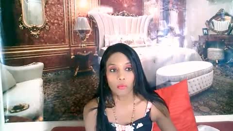 Snapshot of indianlovebug chatting on September 29, 5:12 am Leah online show from September 29, 5:12 am