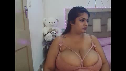 indianpeaches4u online show from April 12, 5:21 am