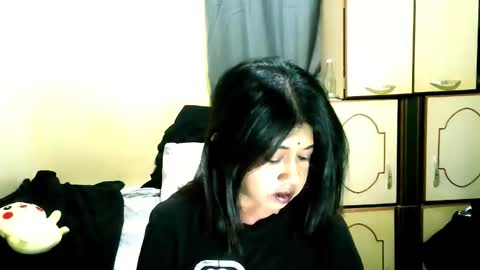 indianpleasures21 online show from May 8, 5:21 am